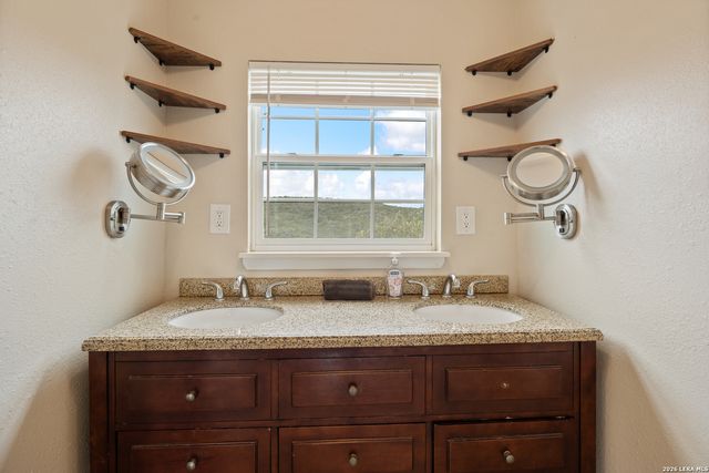1722 COUNTY ROAD 270, Mico, TX 78056