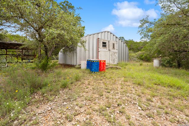 1722 COUNTY ROAD 270, Mico, TX 78056