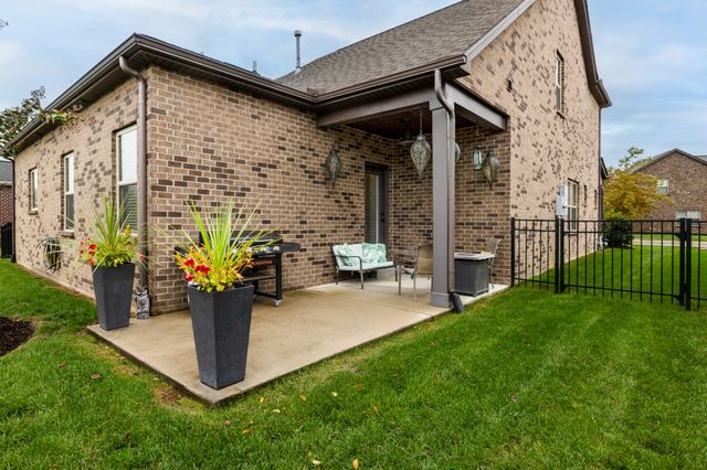 427 Rangeland Rd, Spring Hill, TN 37174