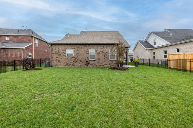 427 Rangeland Rd, Spring Hill, TN 37174
