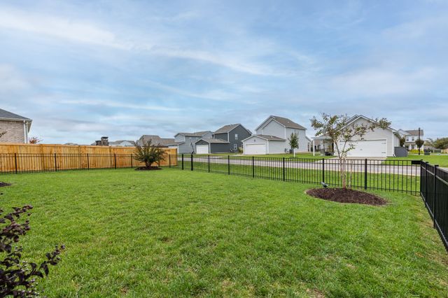 427 Rangeland Rd, Spring Hill, TN 37174