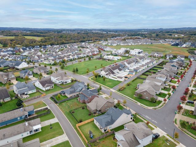 427 Rangeland Rd, Spring Hill, TN 37174