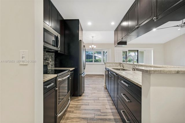 349 NW 94th Ter, Plantation, FL 33324