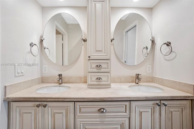 349 NW 94th Ter, Plantation, FL 33324