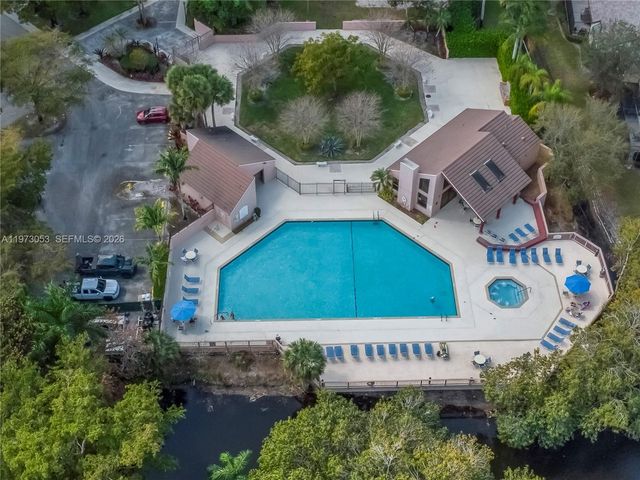 349 NW 94th Ter, Plantation, FL 33324