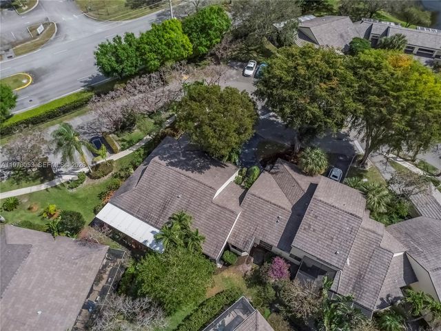 349 NW 94th Ter, Plantation, FL 33324