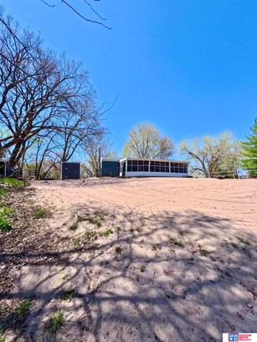 29 Ernst Lake Street, Columbus, NE 68601