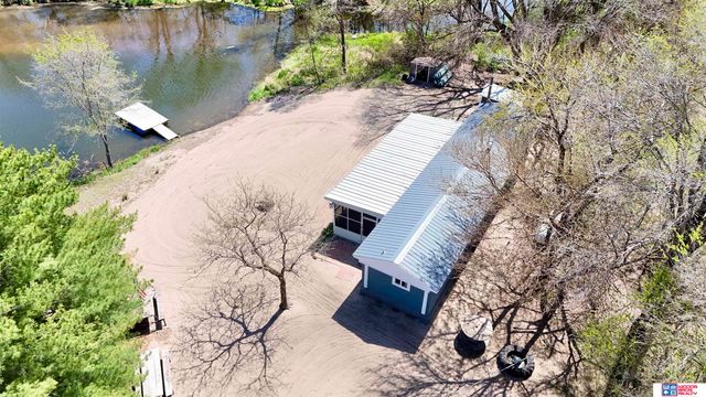 29 Ernst Lake Street, Columbus, NE 68601