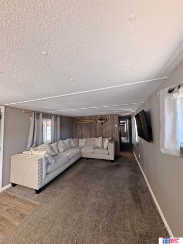 29 Ernst Lake Street, Columbus, NE 68601