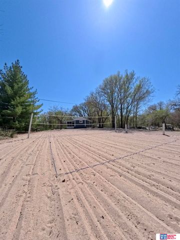 29 Ernst Lake Street, Columbus, NE 68601