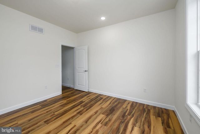 11 VALHALLA CT, Dover, DE 19904