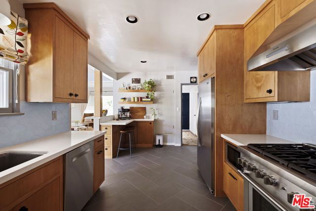 6237 Belmar Avenue, Tarzana (los Angeles), CA 91335