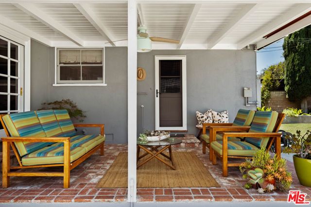 6237 Belmar Avenue, Tarzana (los Angeles), CA 91335