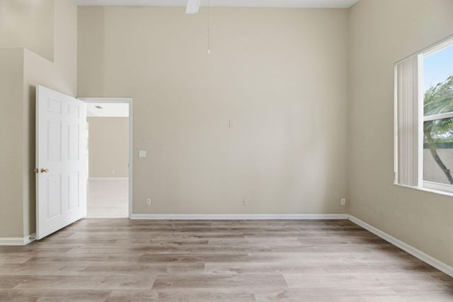 3401 NW 70th Avenue, Margate, FL 33063