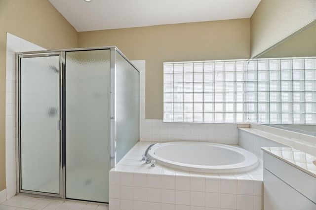 3401 NW 70th Avenue, Margate, FL 33063