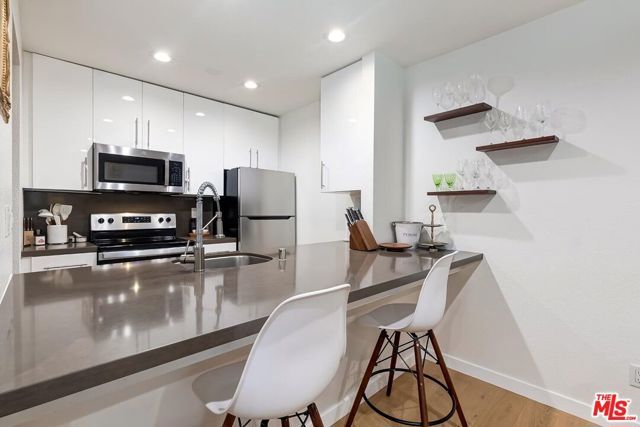 141 S Clark Drive 208, West Hollywood, CA 90048