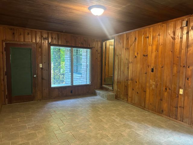 2750 Redwood Drive 2750 Redwood Drive, Springfield, OH 45504