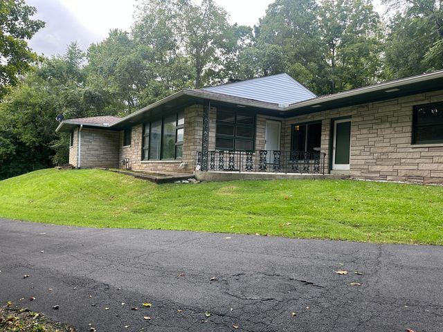 2750 Redwood Drive 2750 Redwood Drive, Springfield, OH 45504