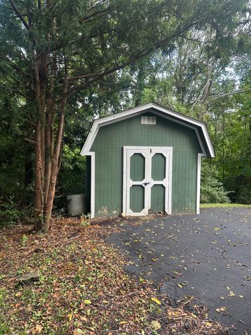 2750 Redwood Drive 2750 Redwood Drive, Springfield, OH 45504