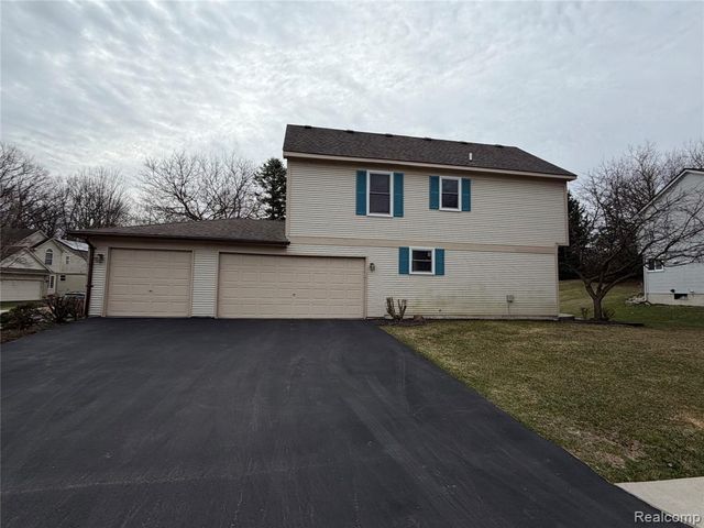24789 Toddy Lane, Farmington, MI 48335