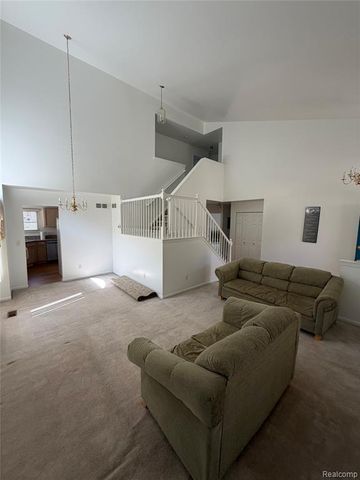 24789 Toddy Lane, Farmington, MI 48335