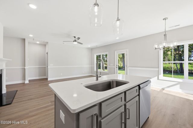 319 Mangrove Court, Ayden, NC 28513