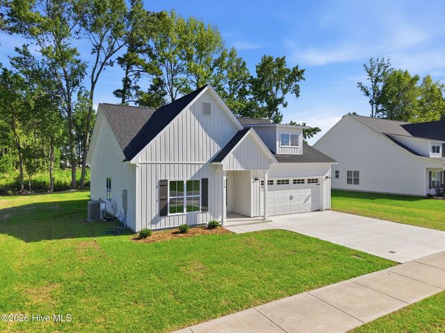 319 Mangrove Court, Ayden, NC 28513