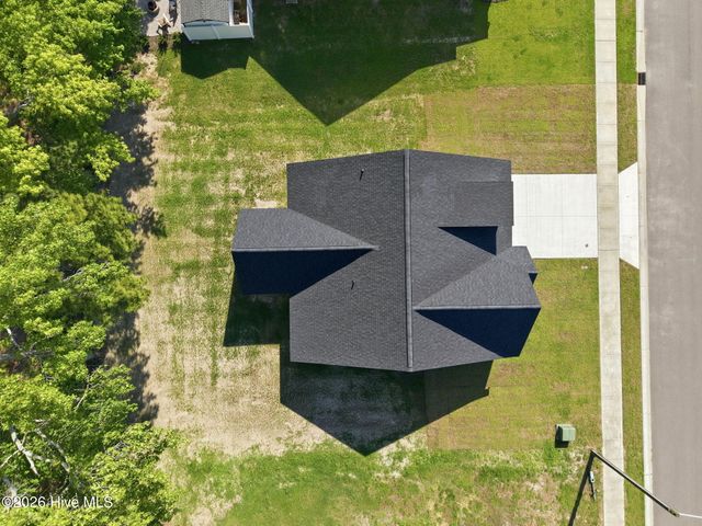 319 Mangrove Court, Ayden, NC 28513