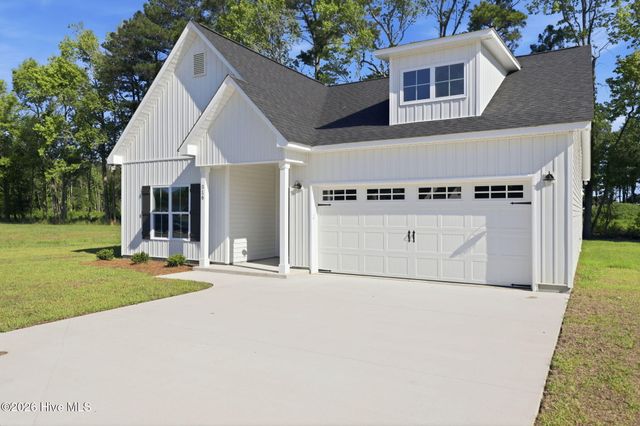 319 Mangrove Court, Ayden, NC 28513