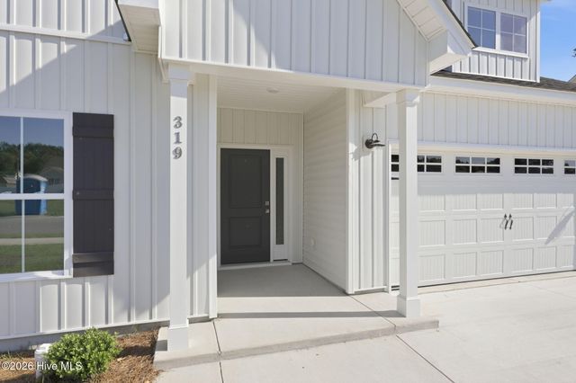 319 Mangrove Court, Ayden, NC 28513