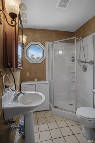 4520 Detroy Road, Evansville, IN 47720
