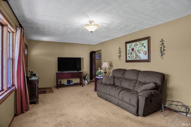 4520 Detroy Road, Evansville, IN 47720