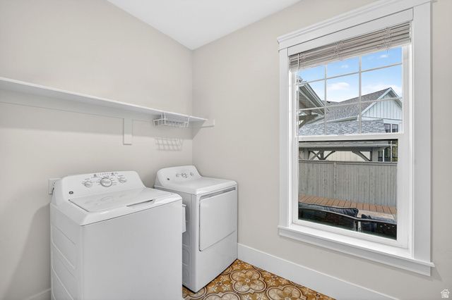 11524 S SILVER POND DR, South Jordan, UT 84009