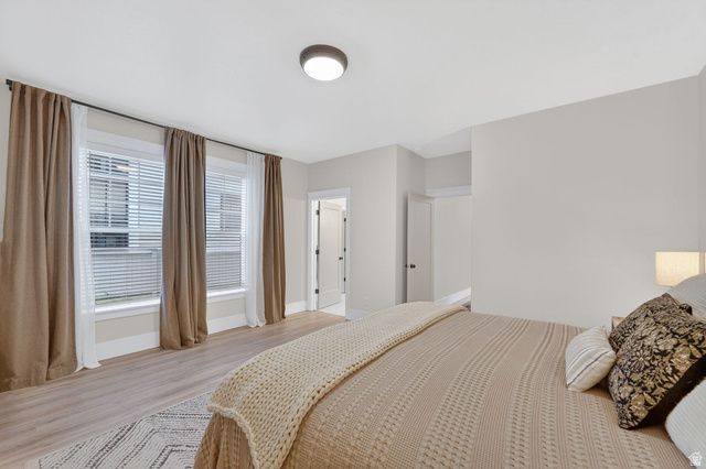 11524 S SILVER POND DR, South Jordan, UT 84009