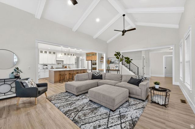 11524 S SILVER POND DR, South Jordan, UT 84009