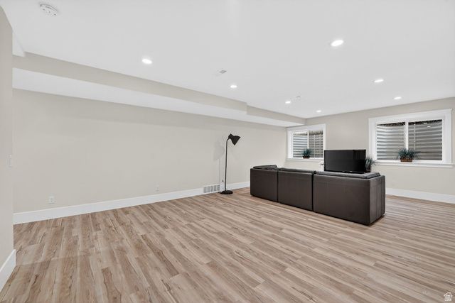 11524 S SILVER POND DR, South Jordan, UT 84009