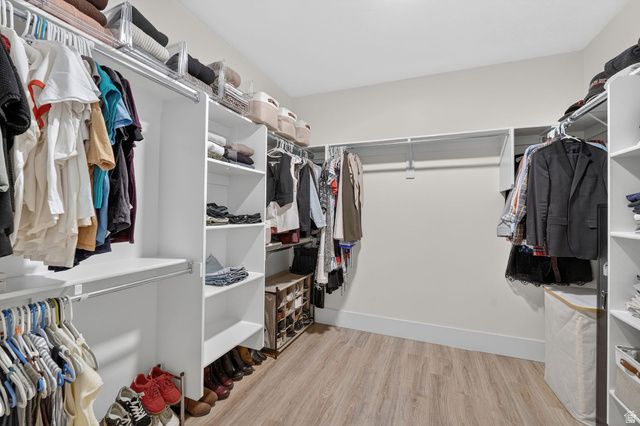 11524 S SILVER POND DR, South Jordan, UT 84009