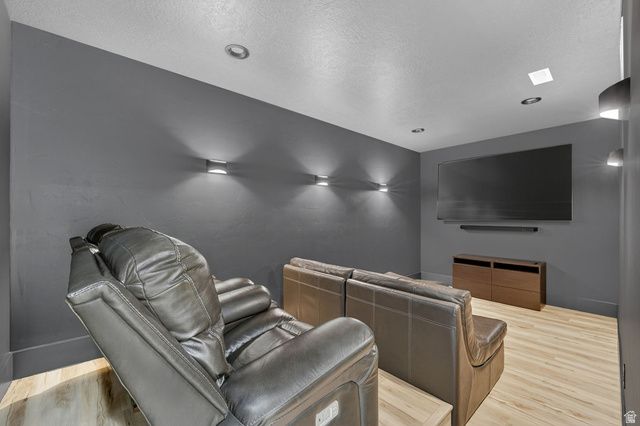 11524 S SILVER POND DR, South Jordan, UT 84009