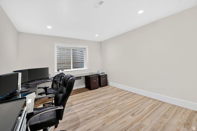 11524 S SILVER POND DR, South Jordan, UT 84009