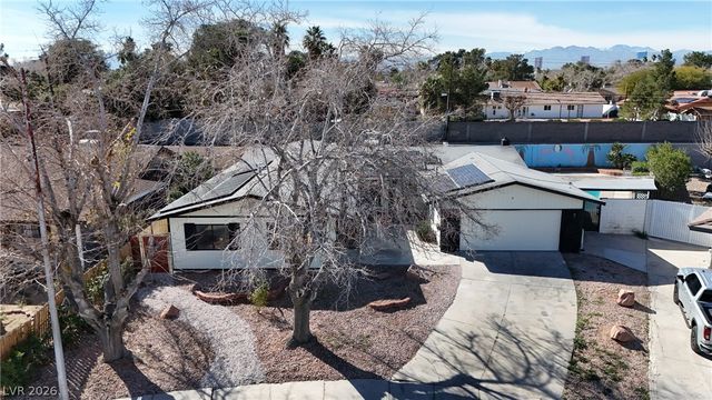 4213 Greenhill Drive, Las Vegas, NV 89121