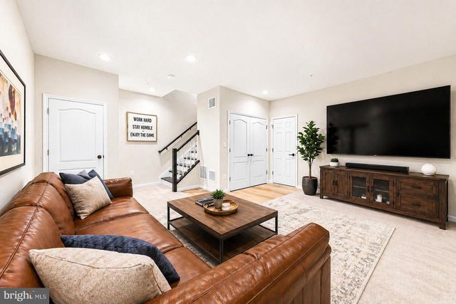 1041 FLESTER LN, Laurel, MD 20707