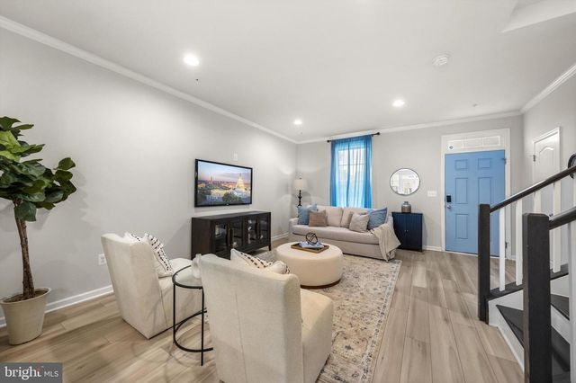 1041 FLESTER LN, Laurel, MD 20707