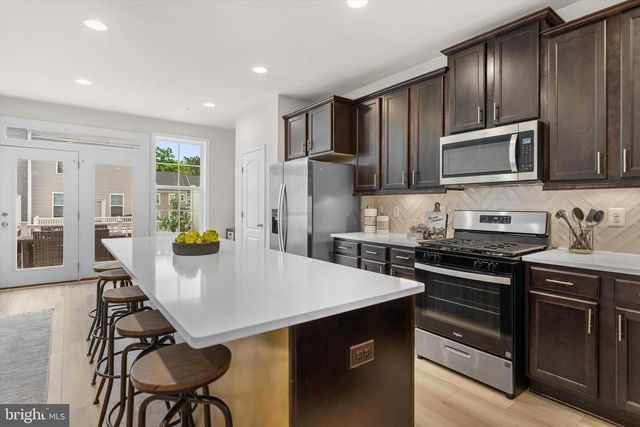 1041 FLESTER LN, Laurel, MD 20707