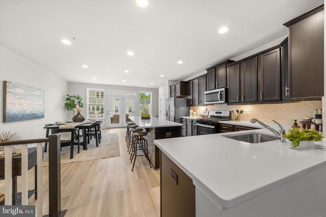 1041 FLESTER LN, Laurel, MD 20707