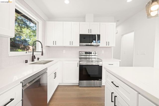 3409 Wyman ST, Oakland, CA 94619