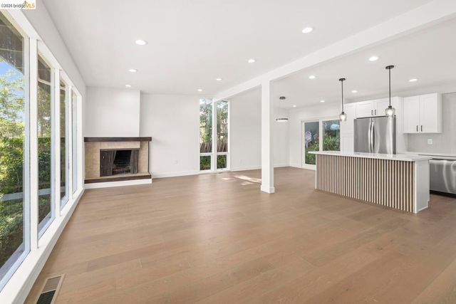 3409 Wyman ST, Oakland, CA 94619