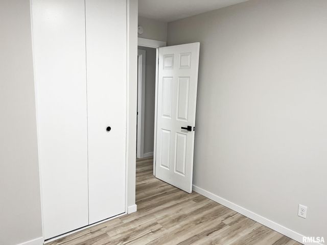 2230 N WINNEBAGO Court, Peoria, IL 61614