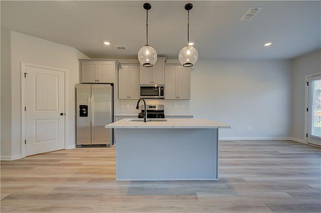 308 Abbotts Crossing Circle, Conyers, GA 30094