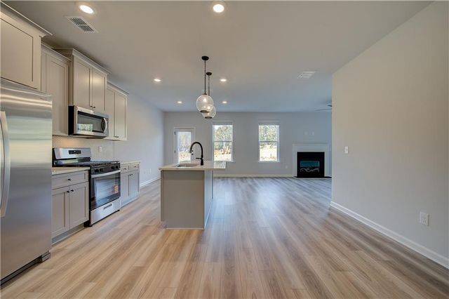 308 Abbotts Crossing Circle, Conyers, GA 30094