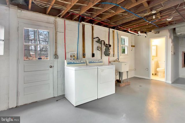 6413 WHITE OAK AVE, Temple Hills, MD 20748